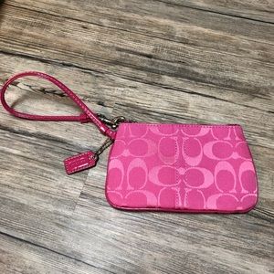 EUC. Pink Coach Wristlet 🌈